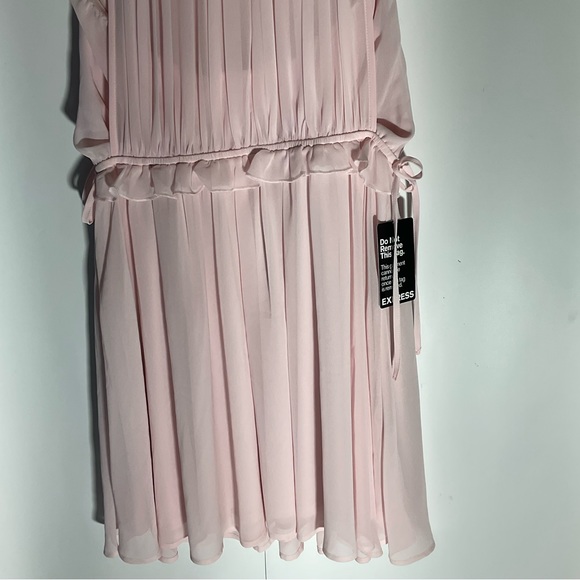 Express NWT’s Colorblock Pink & Red Cinched Waist Built-In Tube Top Dress Sz MD - Picture 10 of 15